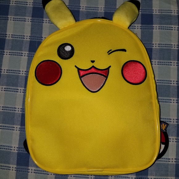 Pokemon pikachu backpack - Picture 11 of 11